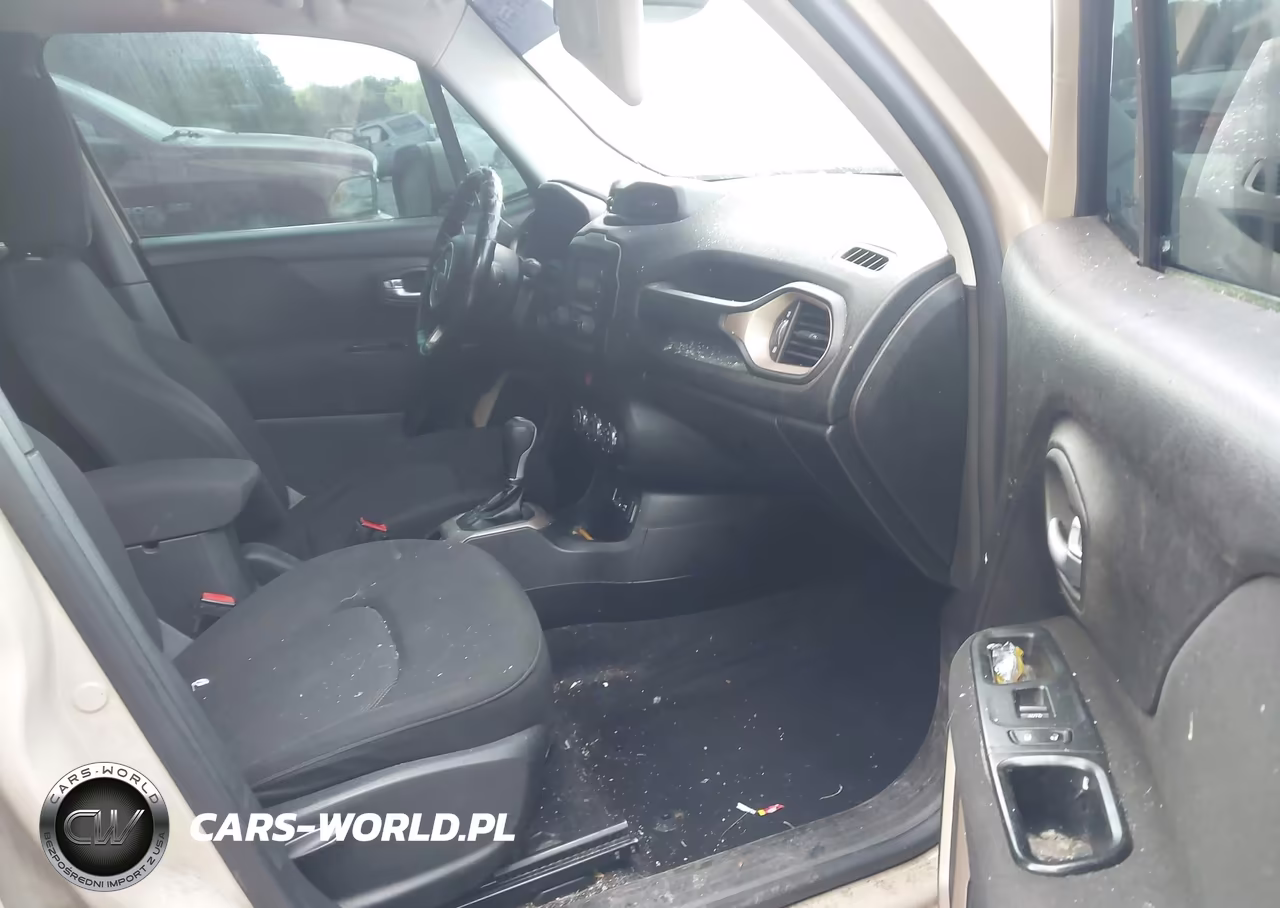 2016 Jeep Renegade Latitude VIN:ZACCJABT6GPD48364 - 5