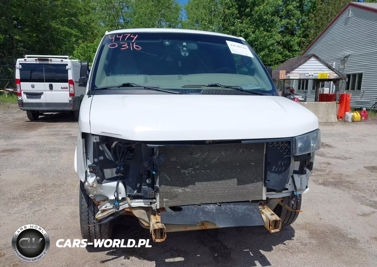 2019 Chevrolet Express 2500 Work Van VIN:1GCWGAF15K1255090 - 12