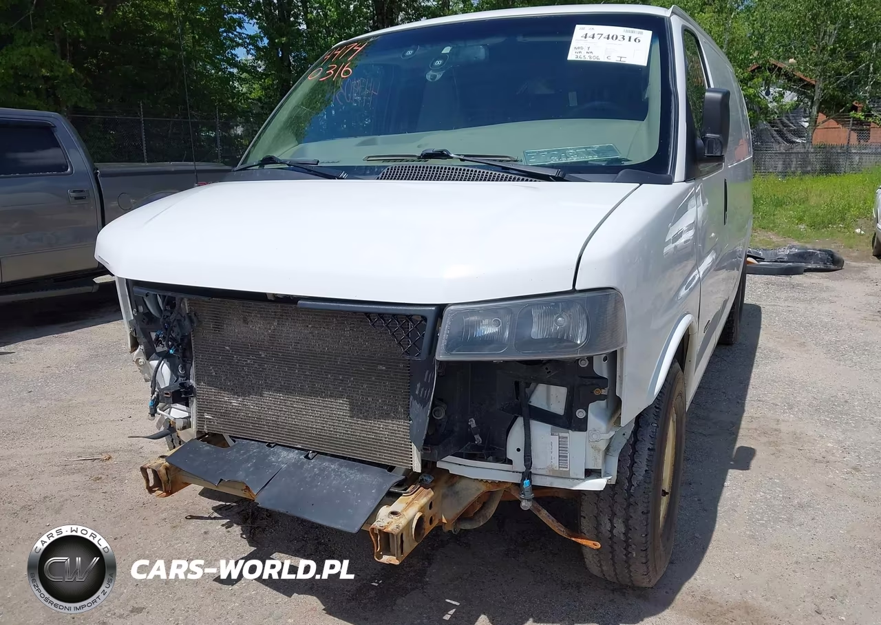 2019 Chevrolet Express 2500 Work Van VIN:1GCWGAF15K1255090 - 13