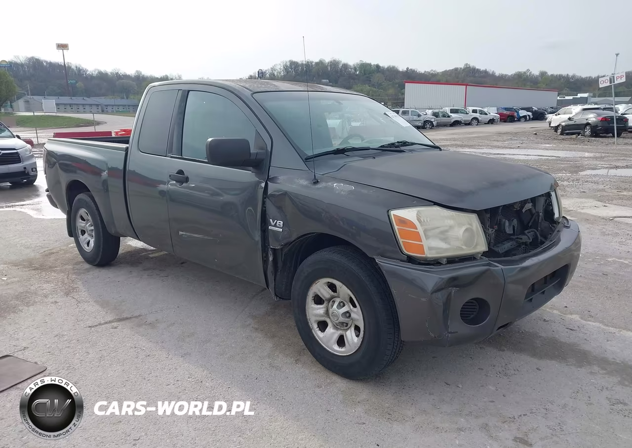 2004 Nissan Titan Xe