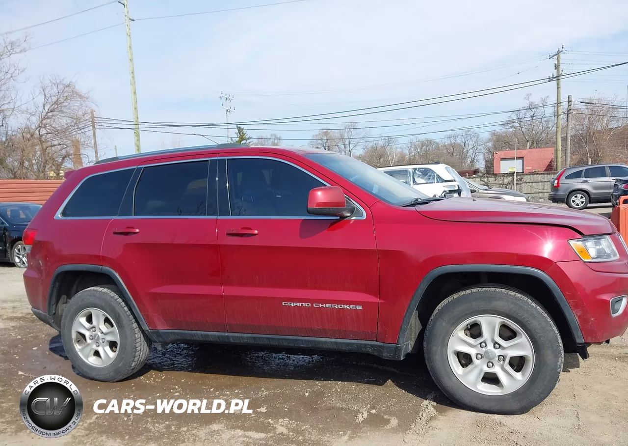 2015 Jeep Grand Cherokee Laredo VIN:1C4RJFAG9FC796399 - 13