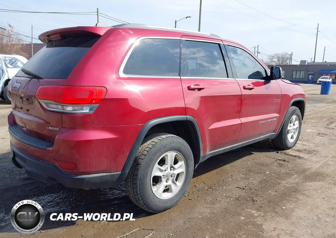 2015 Jeep Grand Cherokee Laredo VIN:1C4RJFAG9FC796399 - 4