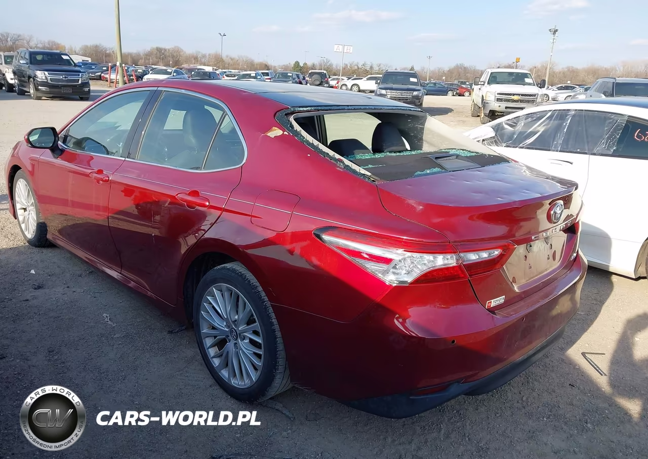 2018 Toyota Camry Xle VIN:4T1B11HK6JU536085 - 3