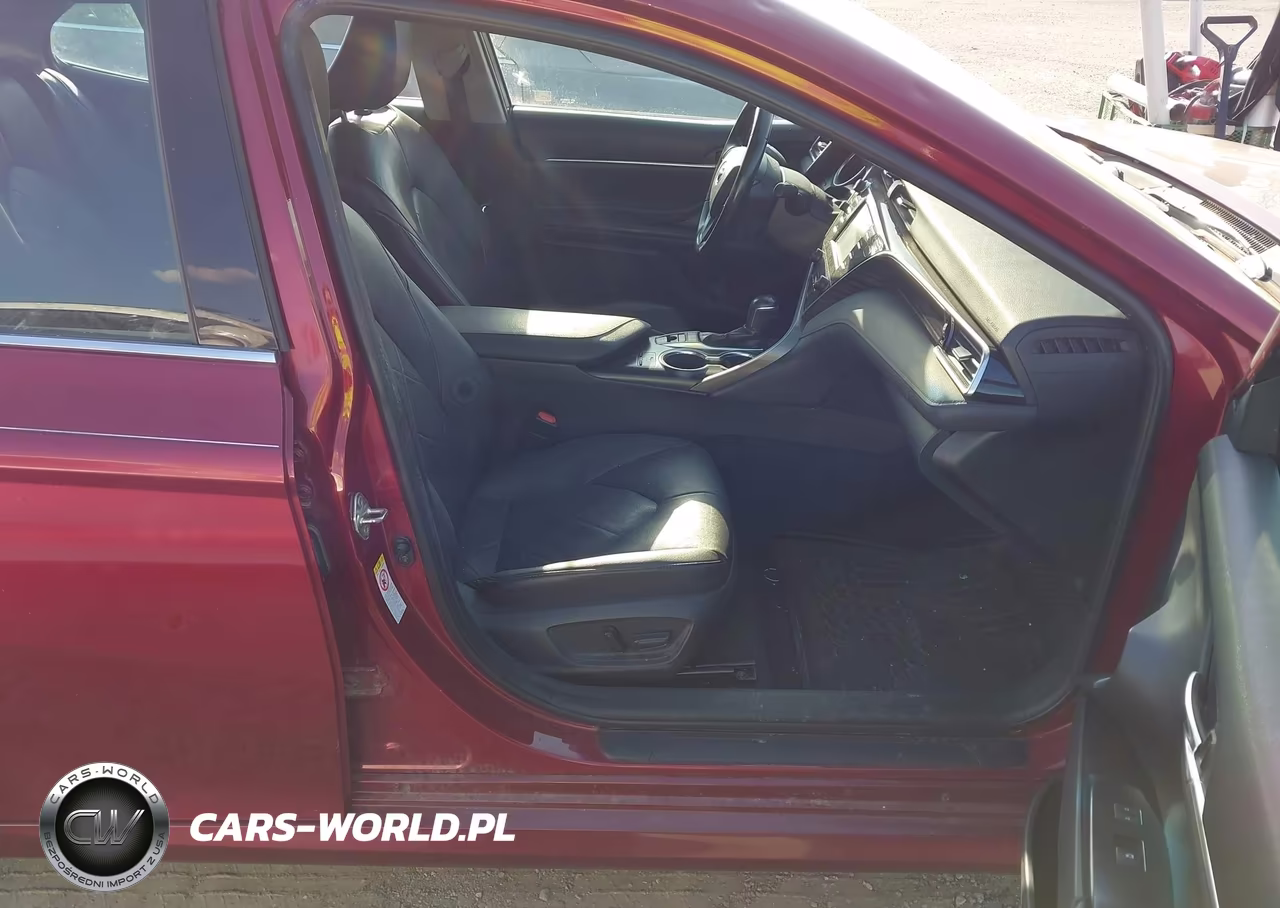2018 Toyota Camry Xle VIN:4T1B11HK6JU536085 - 5