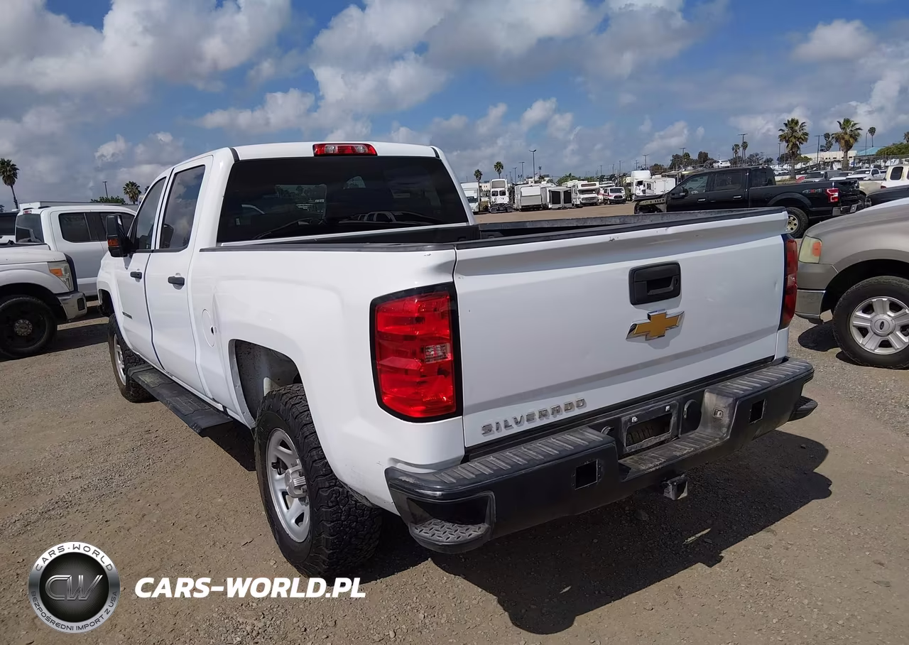 2018 Chevrolet Silverado 1500 Wt VIN:1GCUKNEC3JF249113 - 3