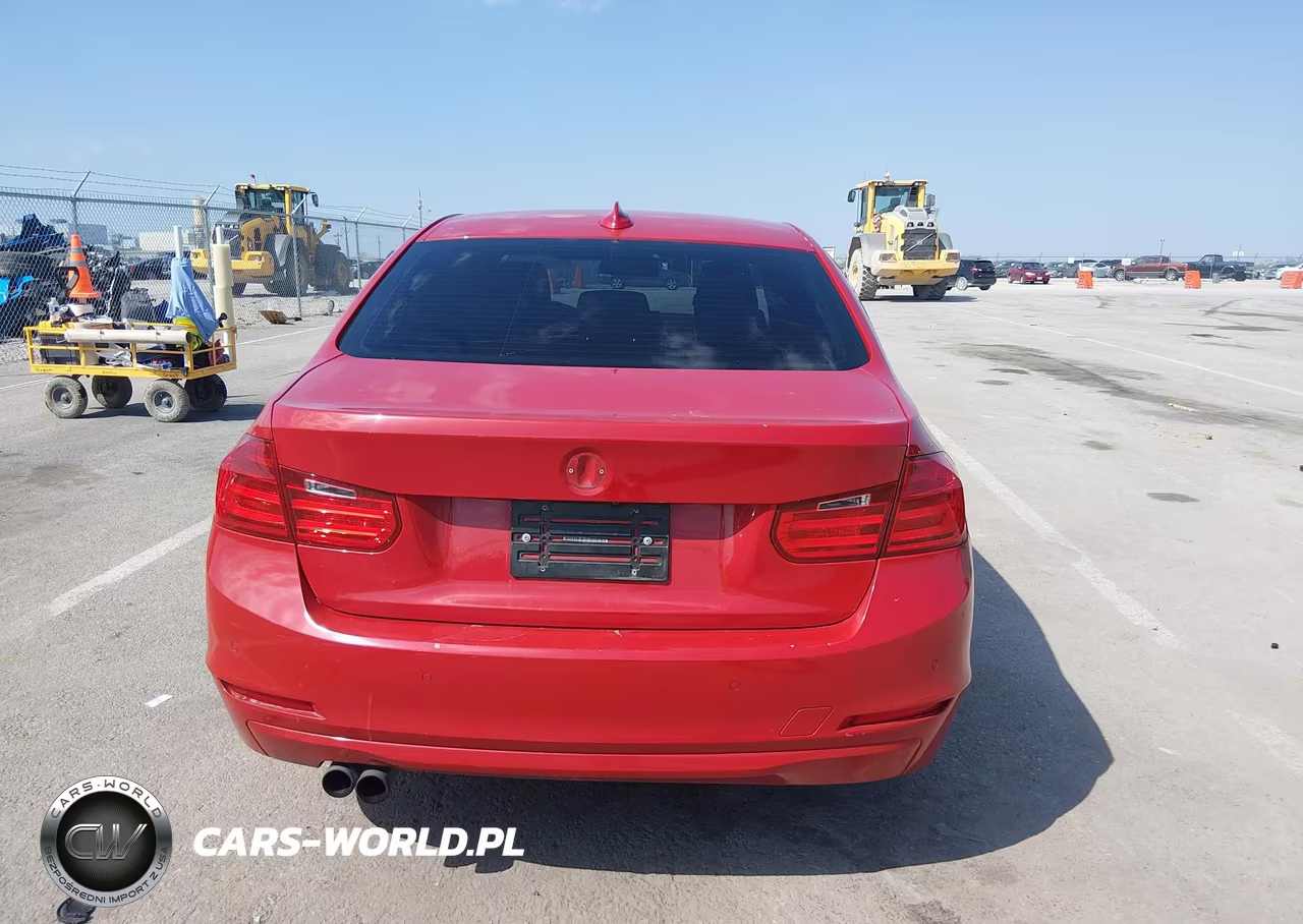 2015 BMW 328I xDrive VIN:WBA3B3G50FNR87671 - 16