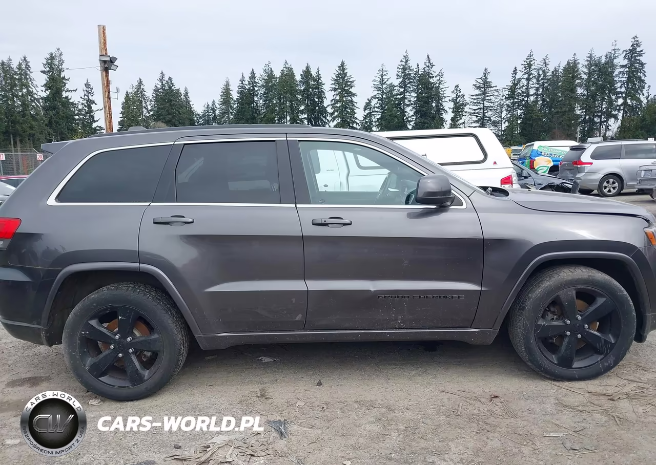 2015 Jeep Grand Cherokee Altitude VIN:1C4RJFAG9FC608237 - 13