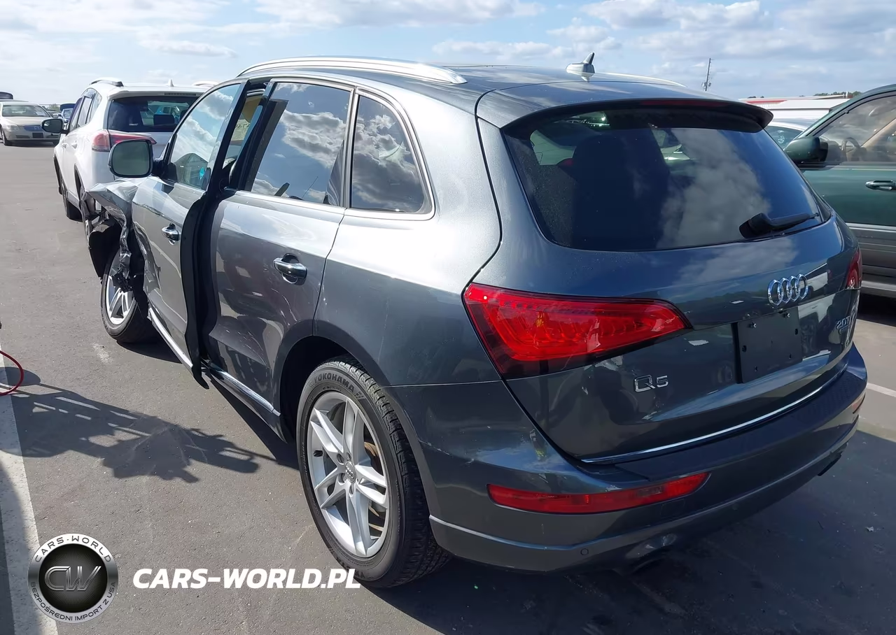 2016 Audi Q5 2.0T Premium VIN:WA1L2AFP8GA138160 - 3
