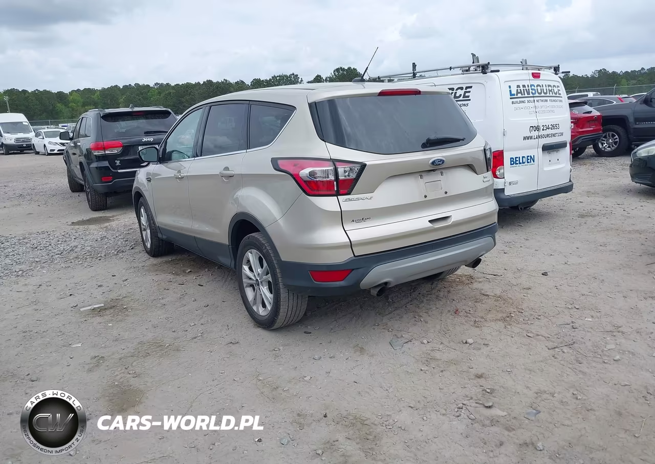 2017 Ford Escape Se VIN:1FMCU0GD7HUE12507 - 3