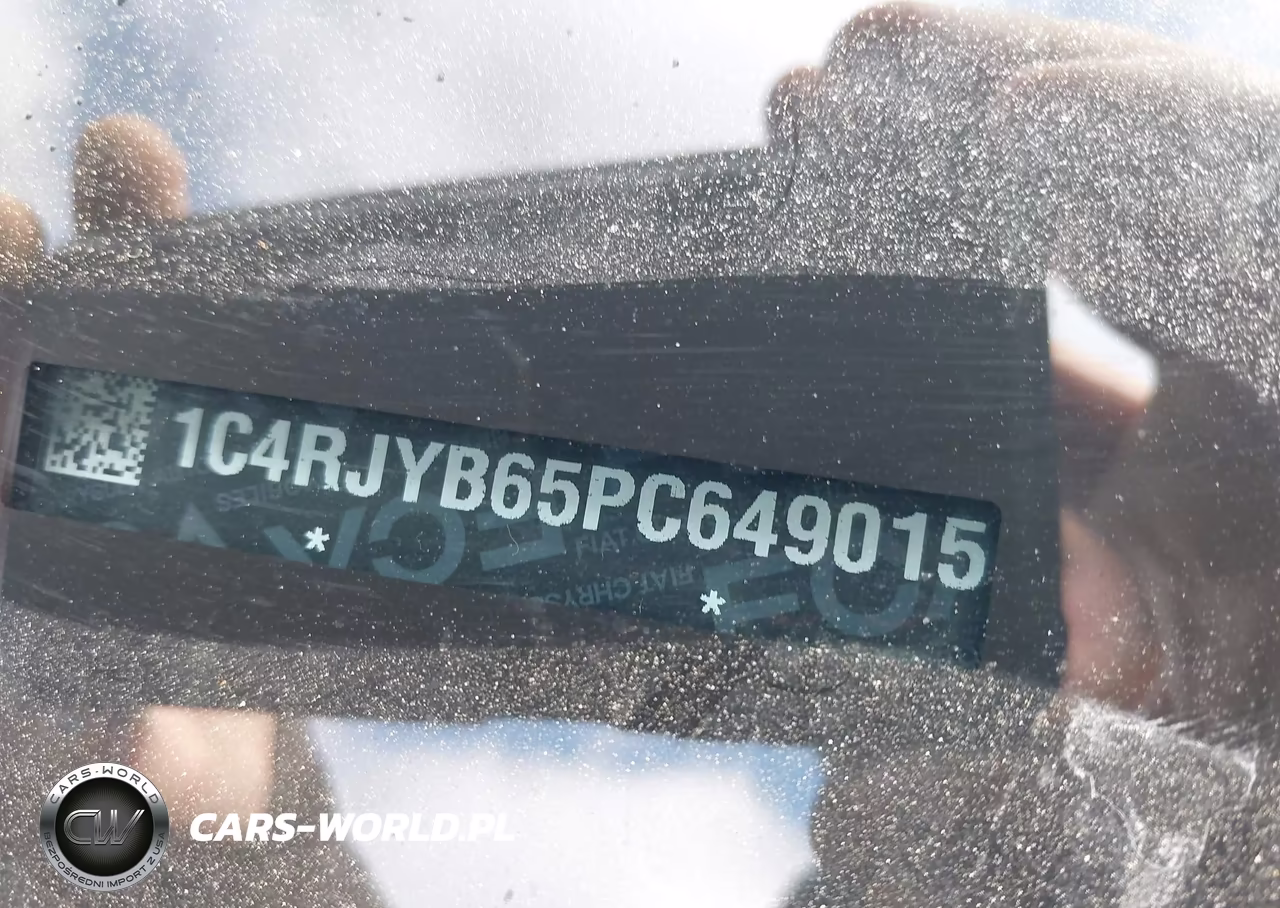 2023 Jeep Grand Cherokee 4Xe VIN:1C4RJYB65PC649015 - 17
