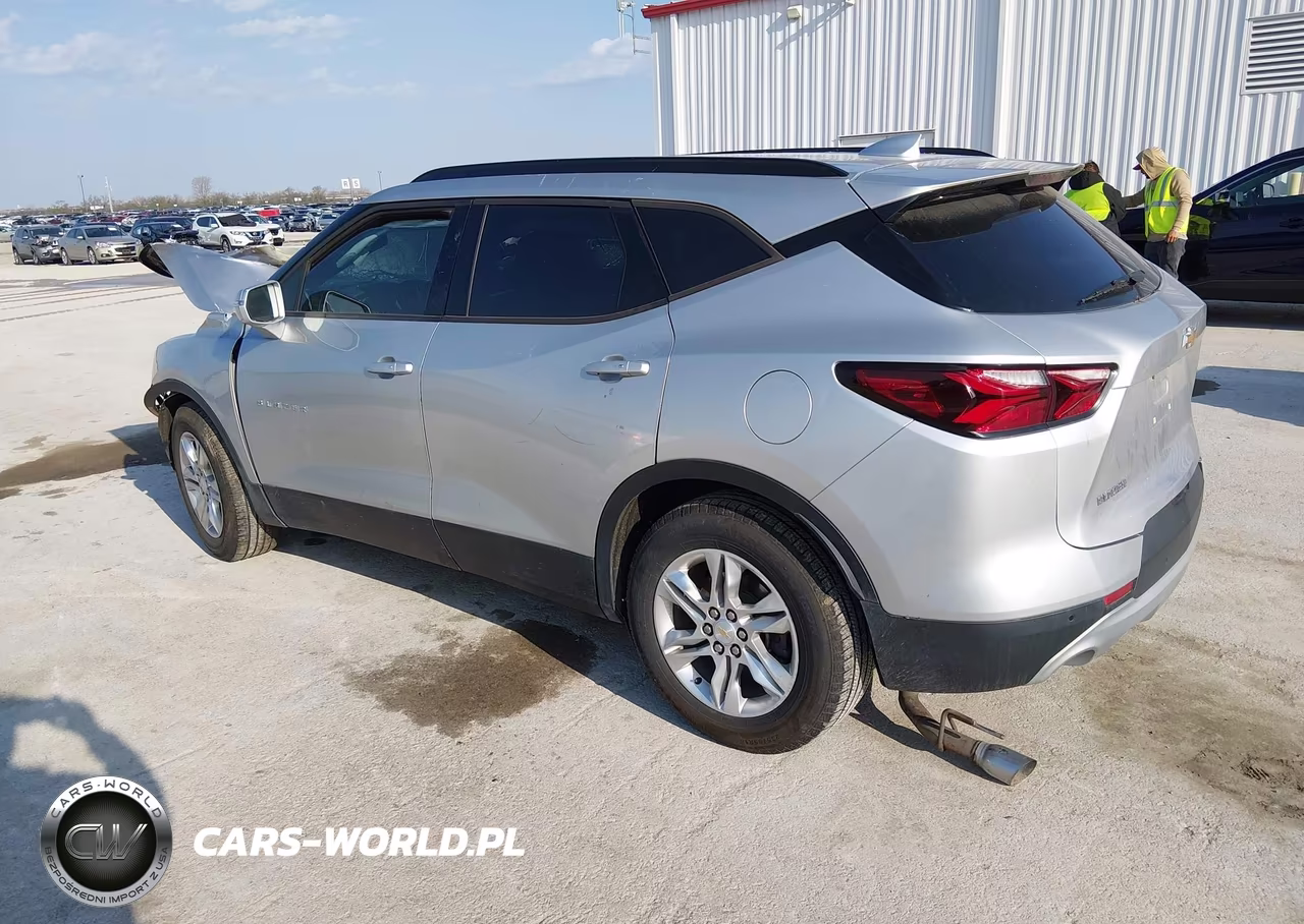2019 Chevrolet Blazer VIN:3GNKBBRA0KS611420 - 3