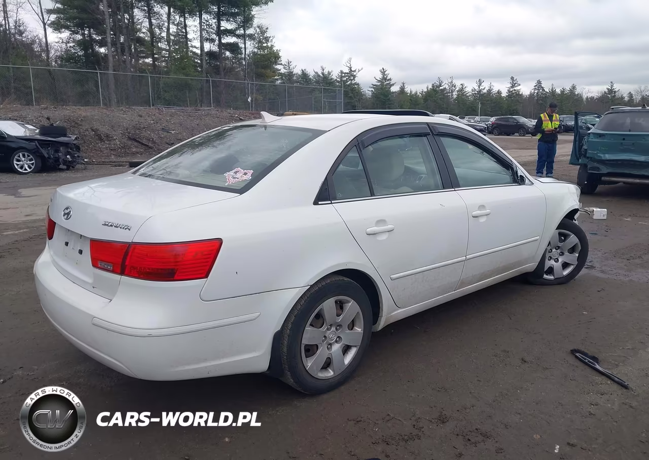 2010 Hyundai Sonata Gls VIN:5NPET4AC1AH589240 - 4