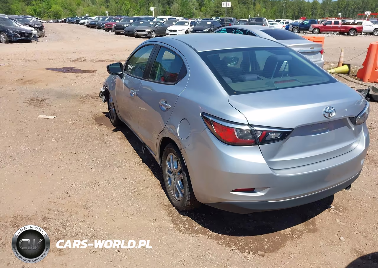 2017 Toyota Yaris Ia VIN:3MYDLBYV7HY180939 - 3