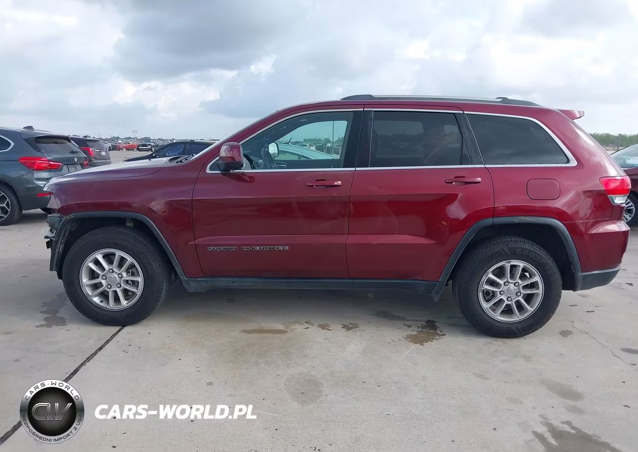 2018 Jeep Grand Cherokee Laredo E 4X4 VIN:1C4RJFAG0JC332992 - 14