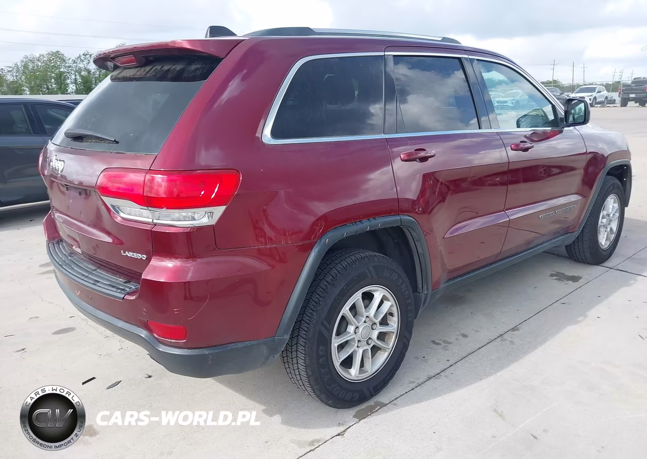 2018 Jeep Grand Cherokee Laredo E 4X4 VIN:1C4RJFAG0JC332992 - 4