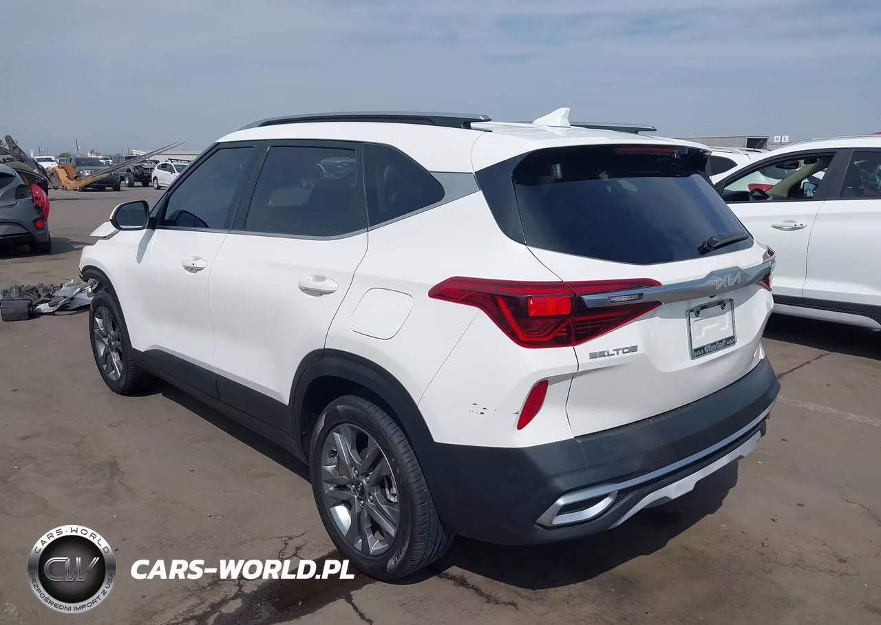 2023 Kia Seltos S VIN:KNDEU2AAXP7372234 - 3