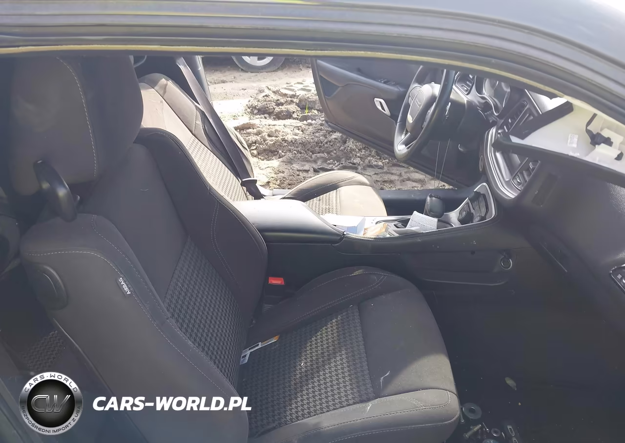 2019 Dodge Challenger Sxt VIN:2C3CDZAG6KH733920 - 5