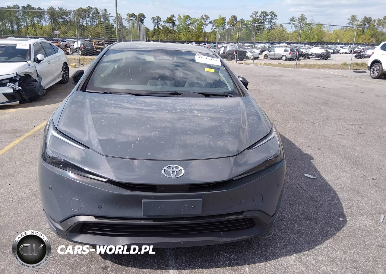 2024 Toyota Prius Le VIN:JTDACAAU8R3028918 - 12
