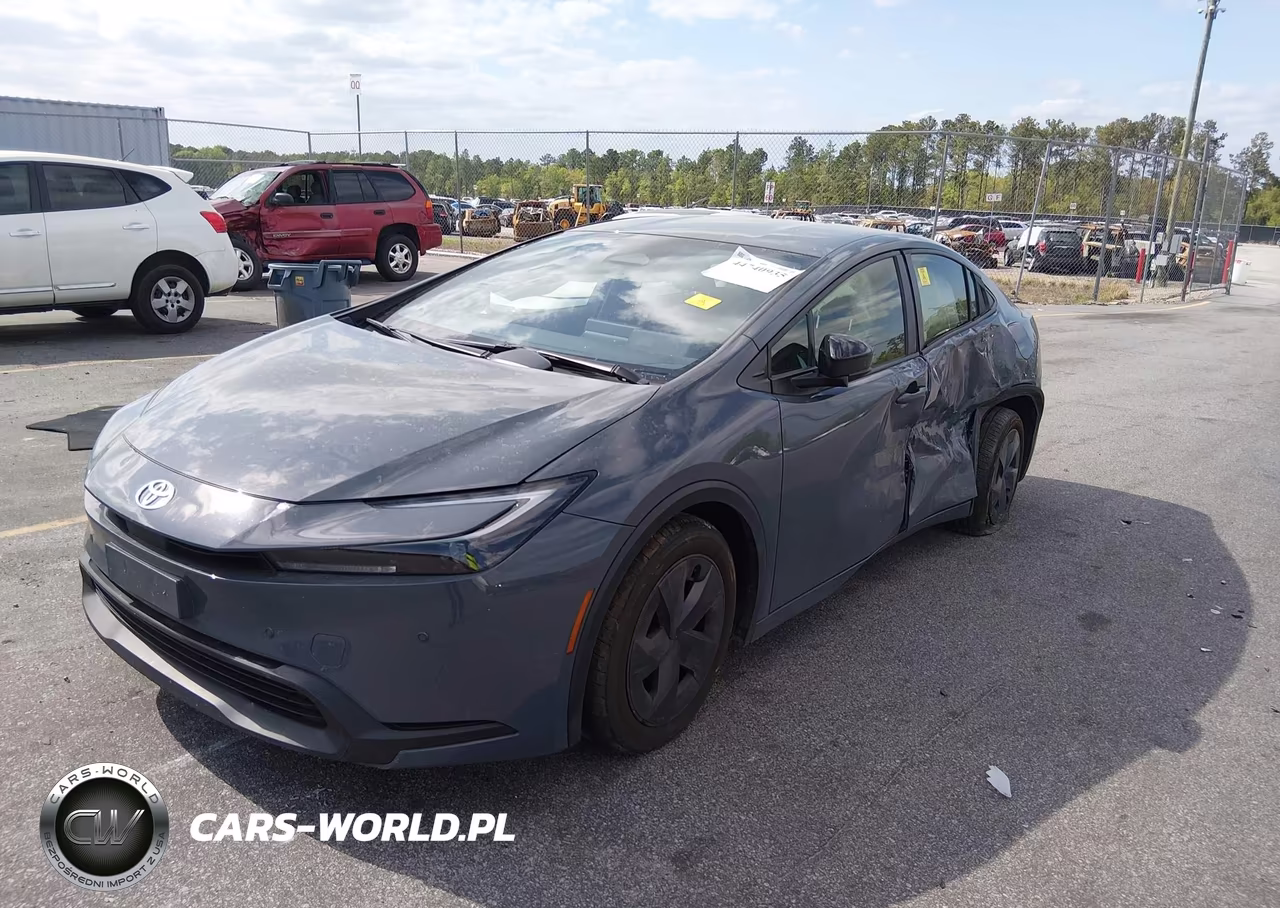 2024 Toyota Prius Le VIN:JTDACAAU8R3028918 - 2