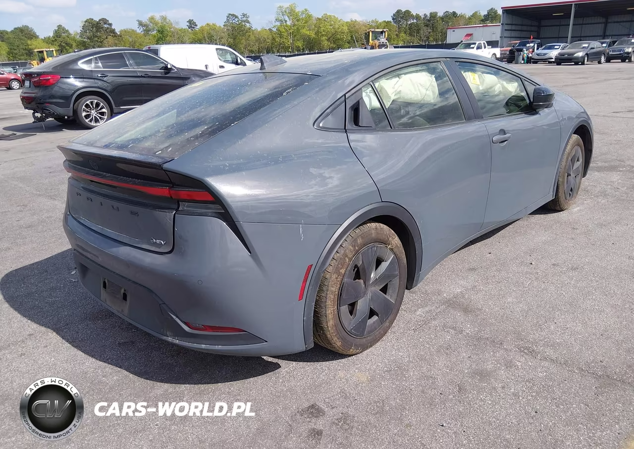 2024 Toyota Prius Le VIN:JTDACAAU8R3028918 - 4