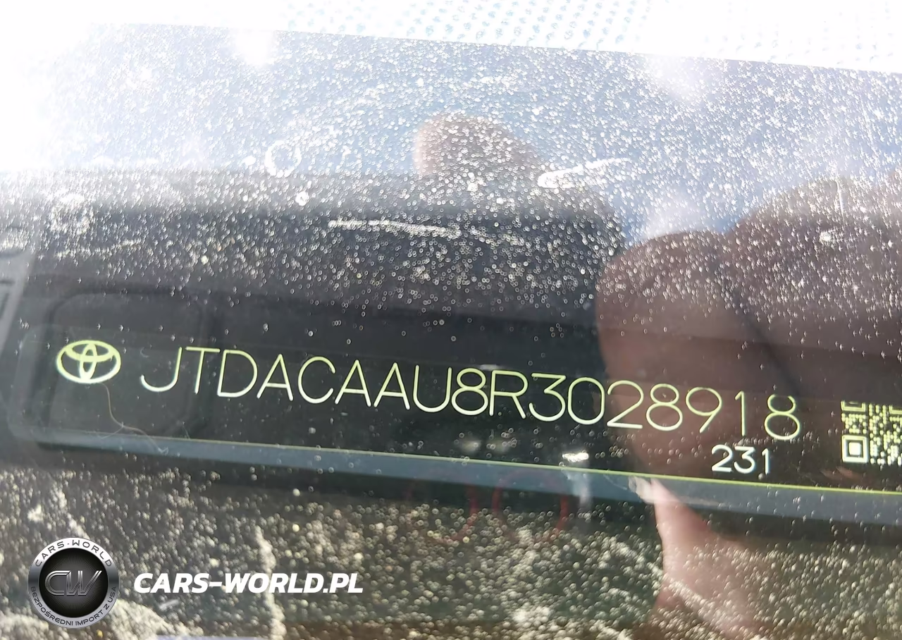 2024 Toyota Prius Le VIN:JTDACAAU8R3028918 - 9