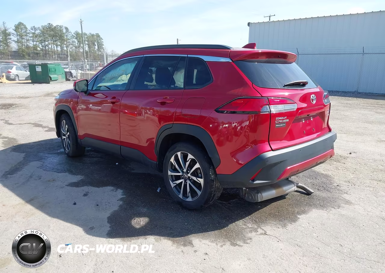 2023 Toyota Corolla Cross Xle VIN:7MUDAABG1PV047503 - 3