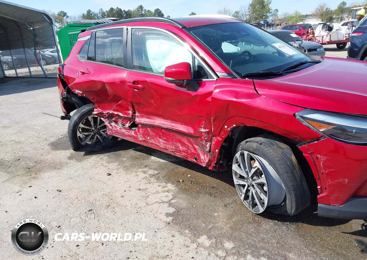 2023 Toyota Corolla Cross Xle VIN:7MUDAABG1PV047503 - 6