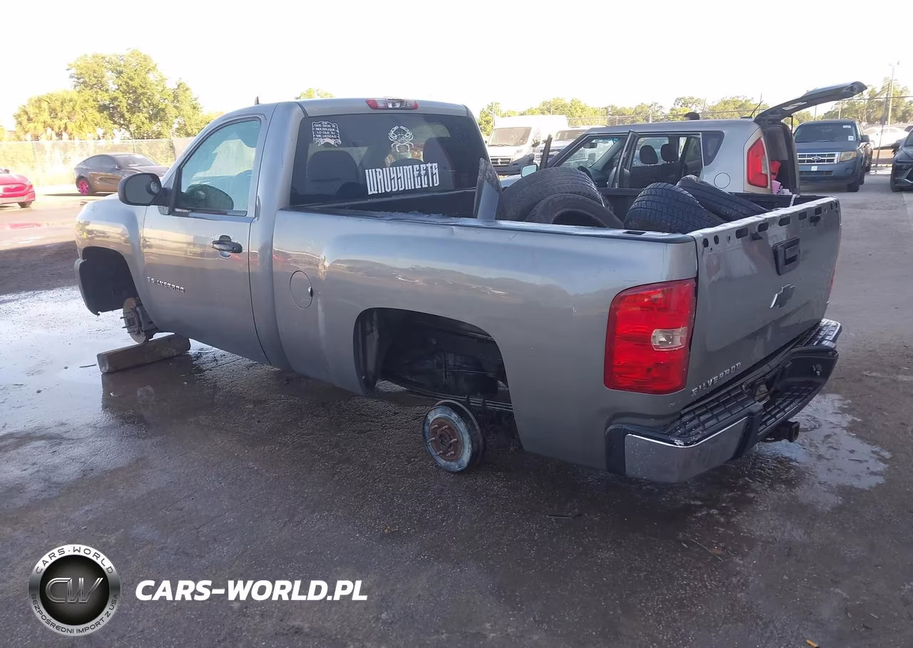 2008 Chevrolet Silverado 1500 Work Truck VIN:1GCEC14X28Z104541 - 3