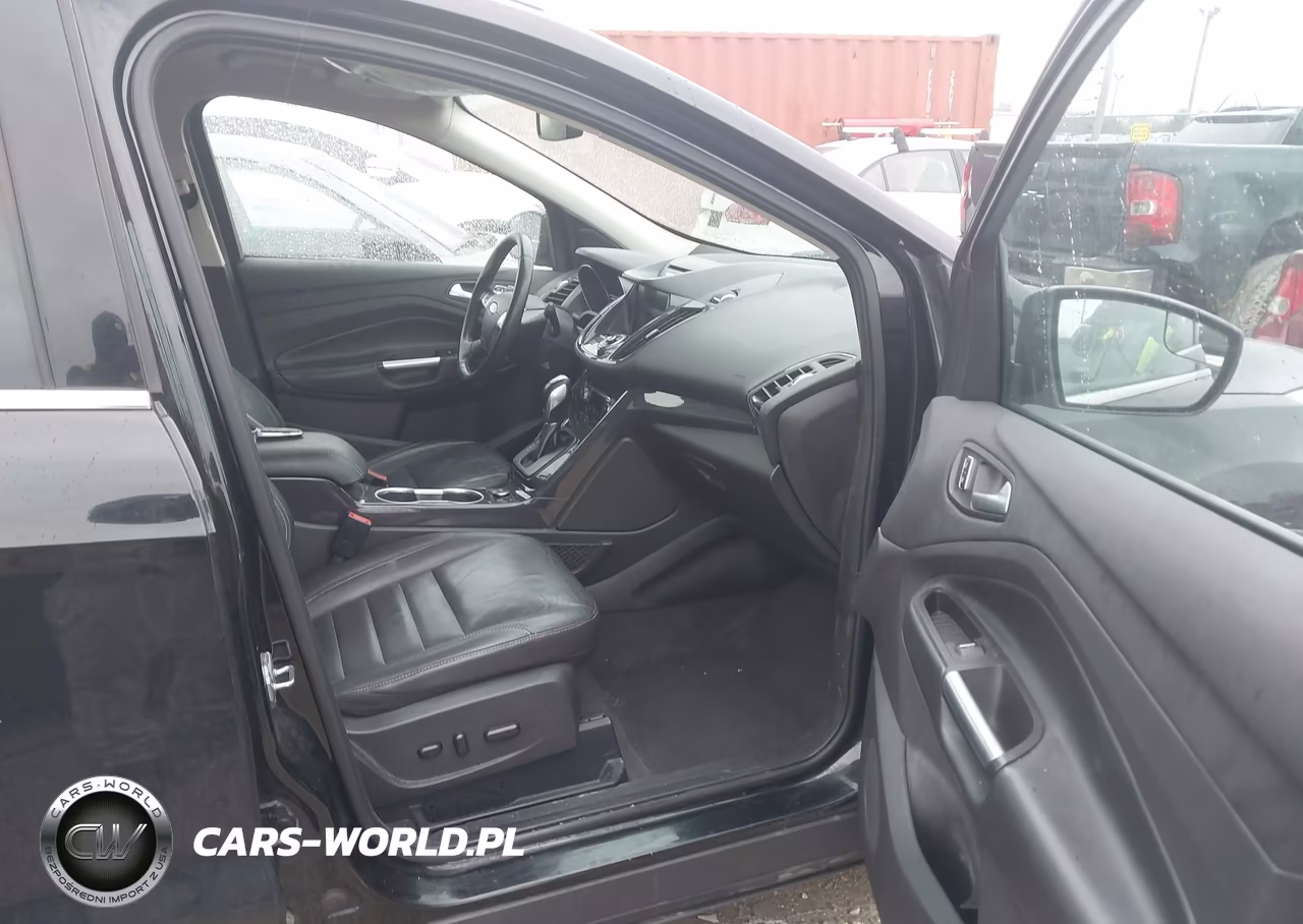 2016 Ford Escape Titanium VIN:1FMCU9JX8GUC21135 - 5