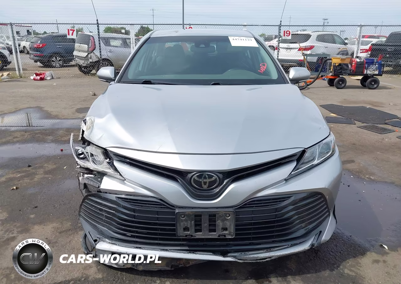 2020 Toyota Camry Le VIN:4T1L11AK3LU501764 - 13