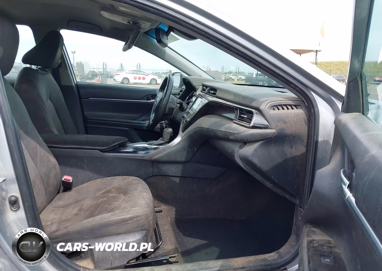 2020 Toyota Camry Le VIN:4T1L11AK3LU501764 - 5