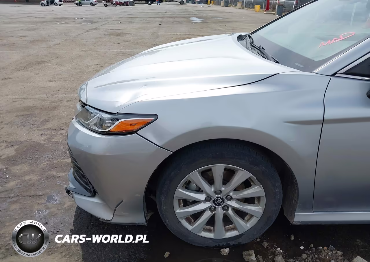 2020 Toyota Camry Le VIN:4T1L11AK3LU501764 - 6