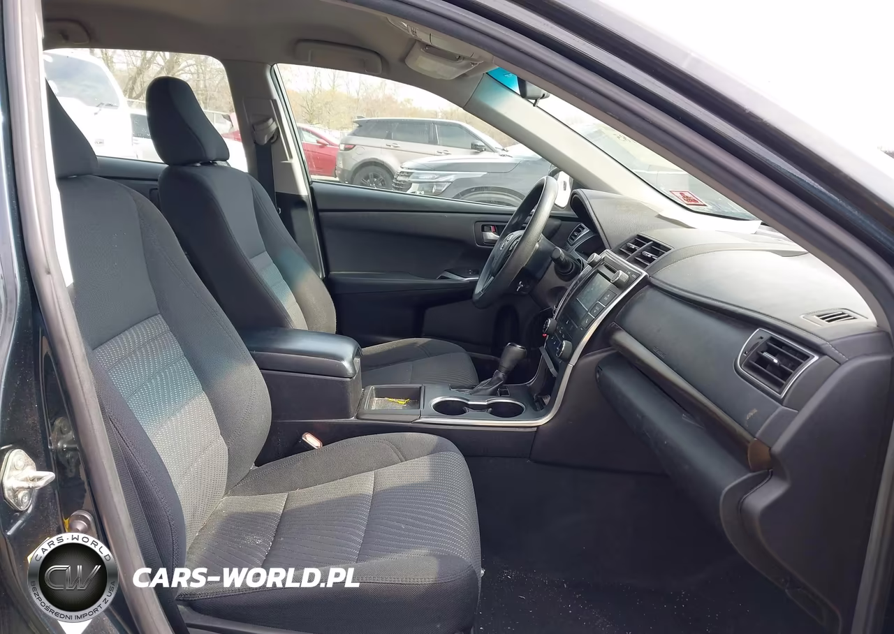2015 Toyota Camry Le VIN:4T1BF1FK4FU920829 - 5