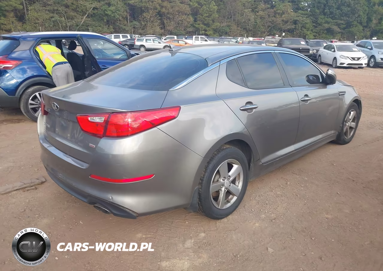 2015 Kia Optima Lx VIN:5XXGM4A76FG363643 - 4