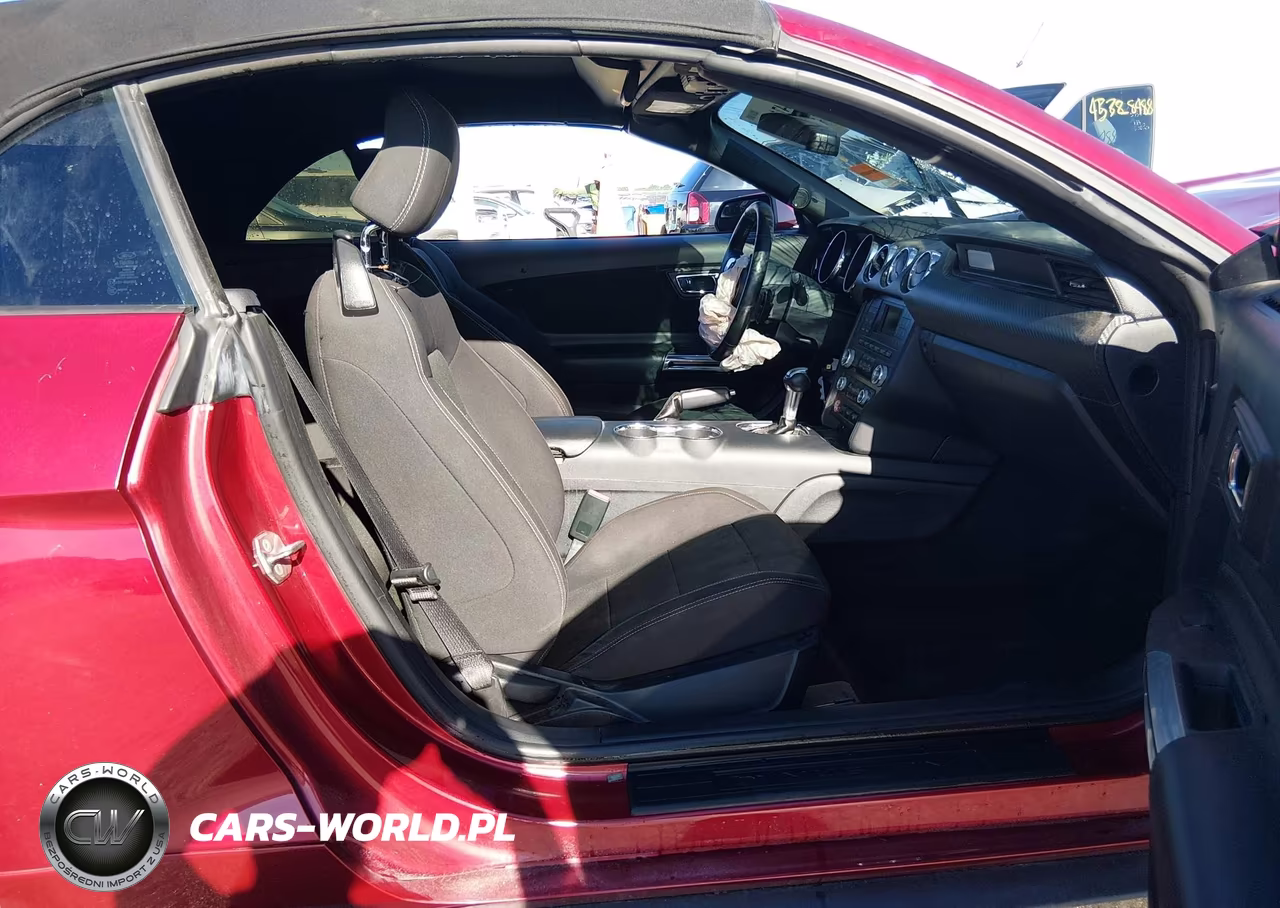 2017 Ford Mustang V6 VIN:1FATP8EM5H5336122 - 5