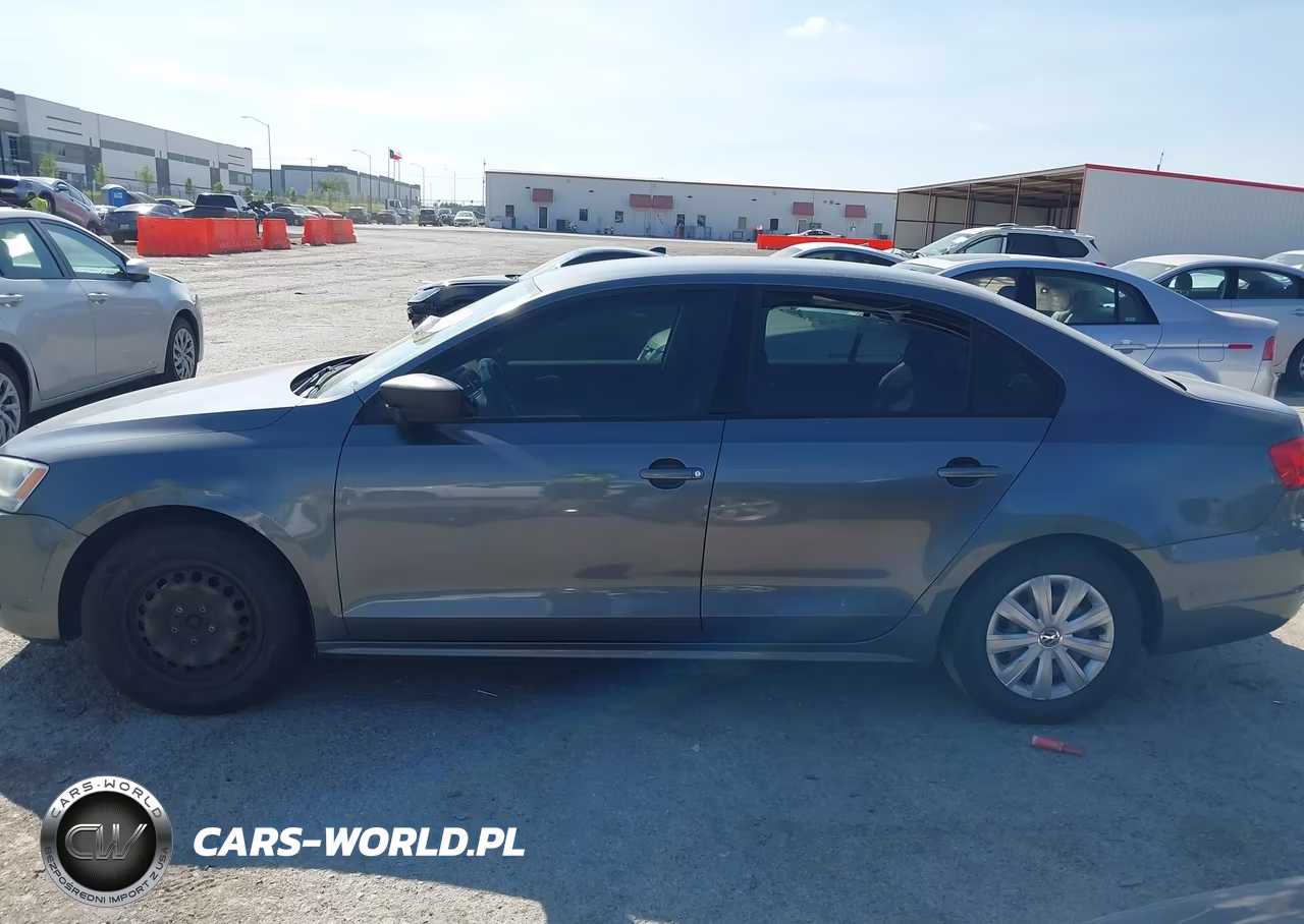 2011 Volkswagen Jetta 2.0L S VIN:3VW2K7AJ9BM066711 - 14
