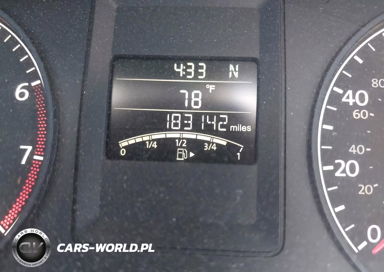 2011 Volkswagen Jetta 2.0L S VIN:3VW2K7AJ9BM066711 - 15