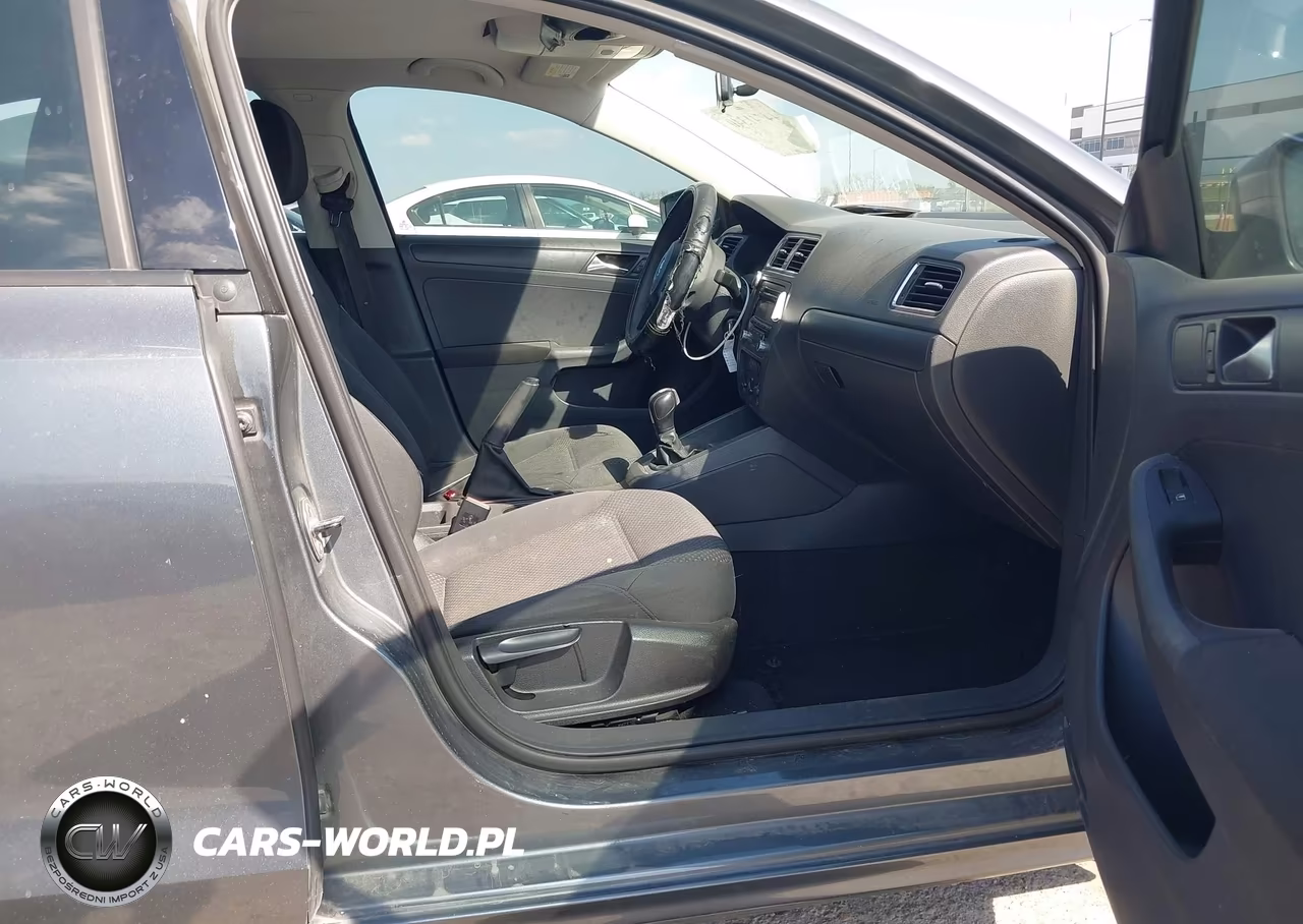 2011 Volkswagen Jetta 2.0L S VIN:3VW2K7AJ9BM066711 - 5
