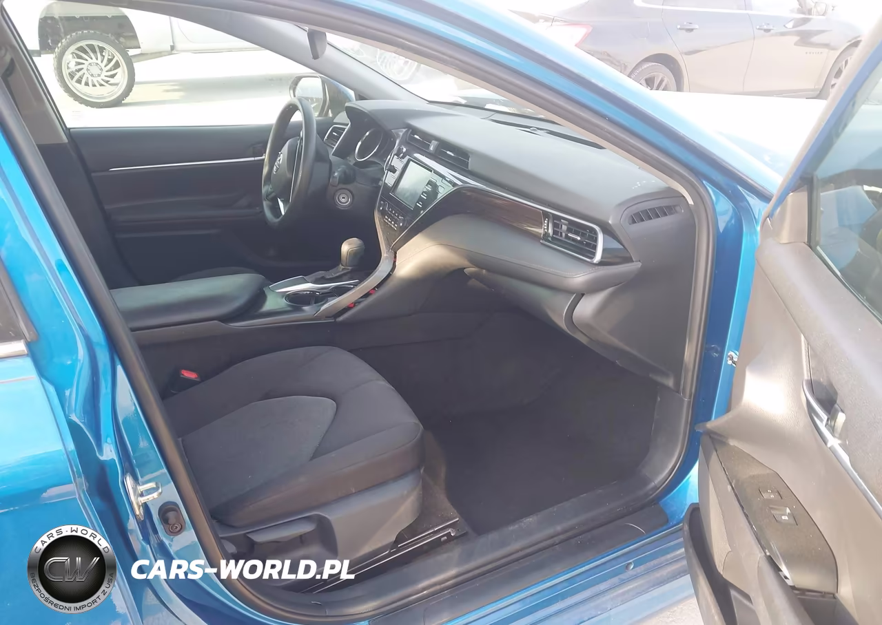 2019 Toyota Camry Le VIN:4T1B11HKXKU263380 - 5