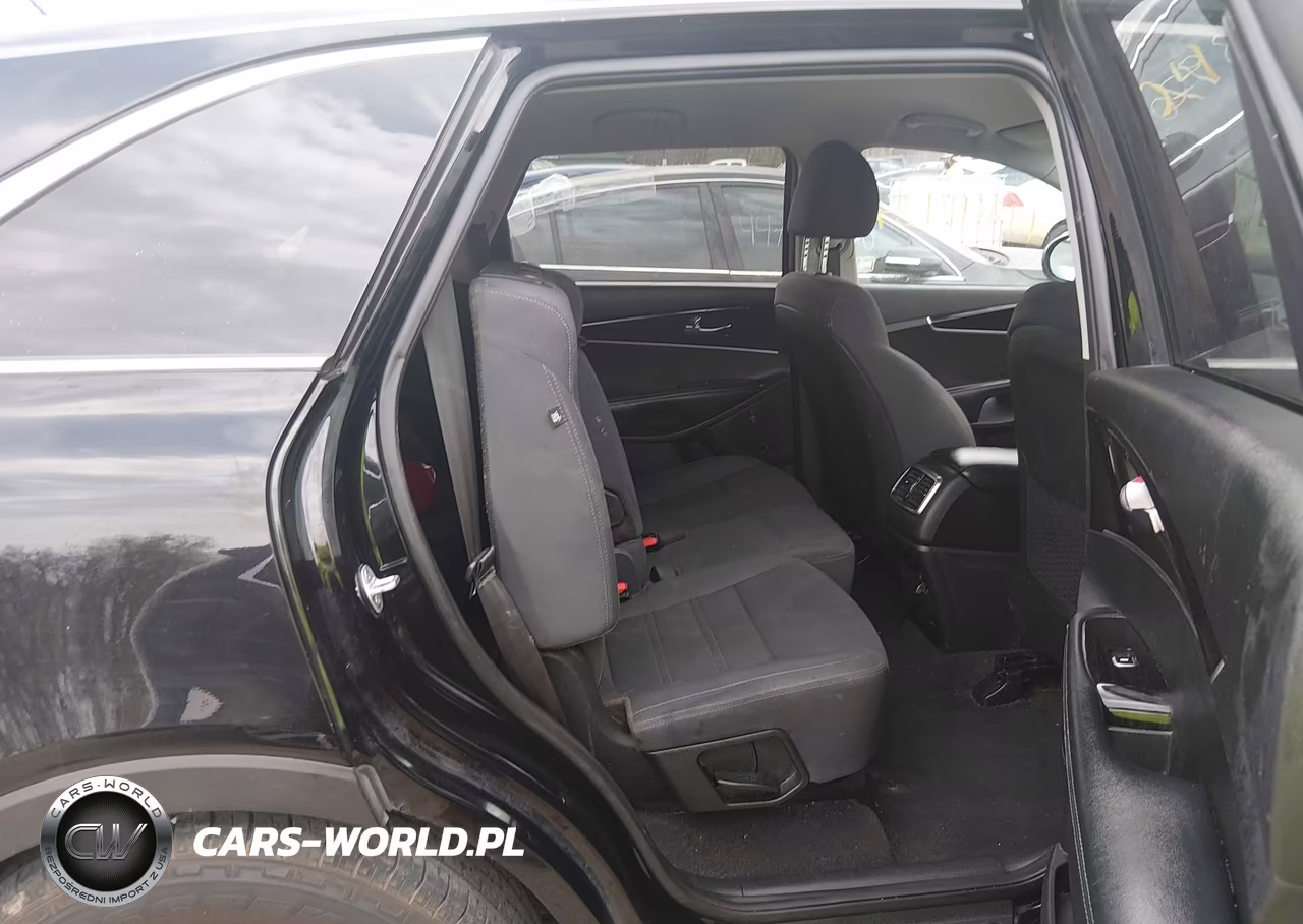 2019 Kia Sorento 2.4L L VIN:5XYPG4A38KG536699 - 8