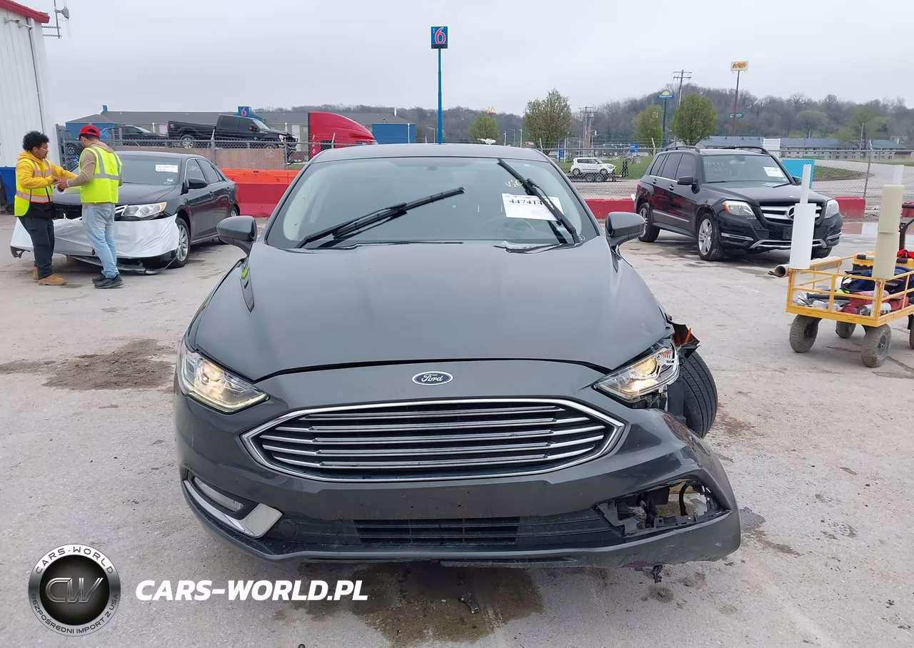 2018 Ford Fusion Hybrid Se VIN:3FA6P0LU5JR145921 - 12