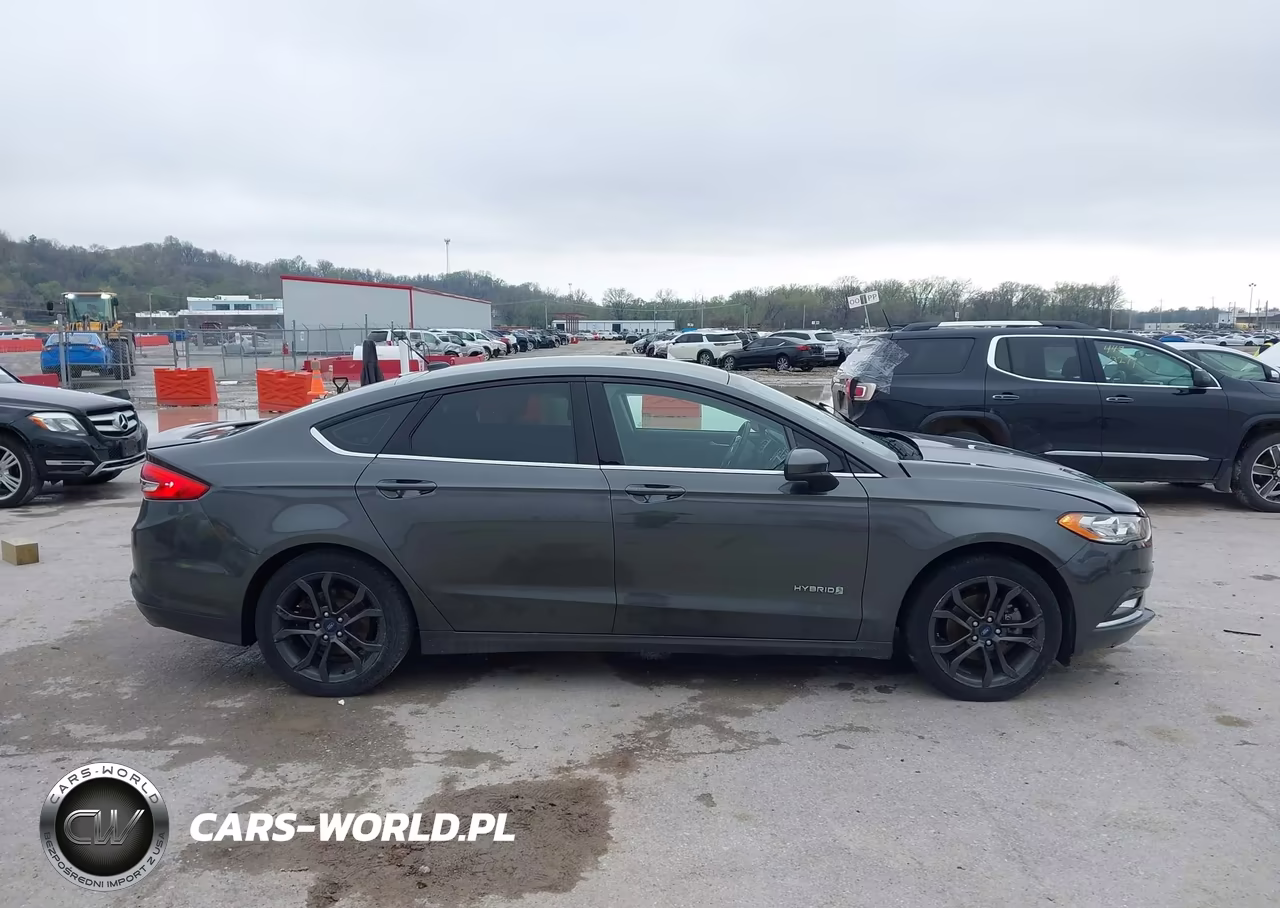 2018 Ford Fusion Hybrid Se VIN:3FA6P0LU5JR145921 - 13