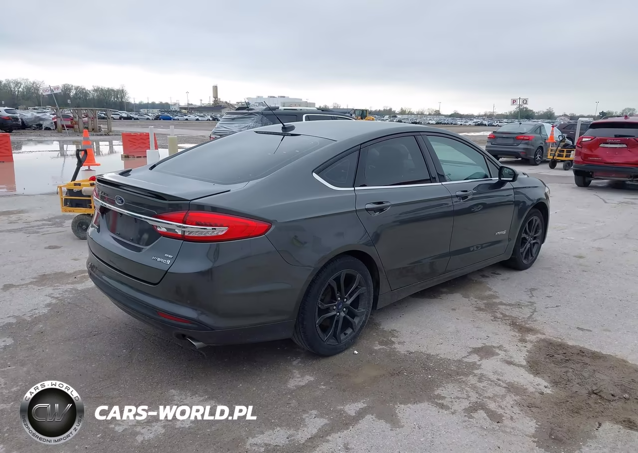 2018 Ford Fusion Hybrid Se VIN:3FA6P0LU5JR145921 - 4