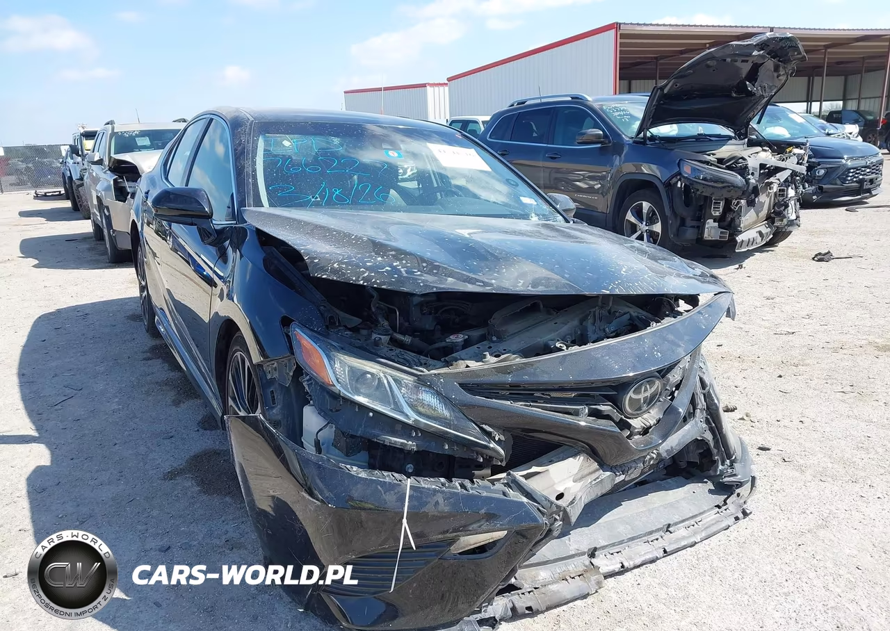 2018 Toyota Camry Se – zdjęcie 1 z 17