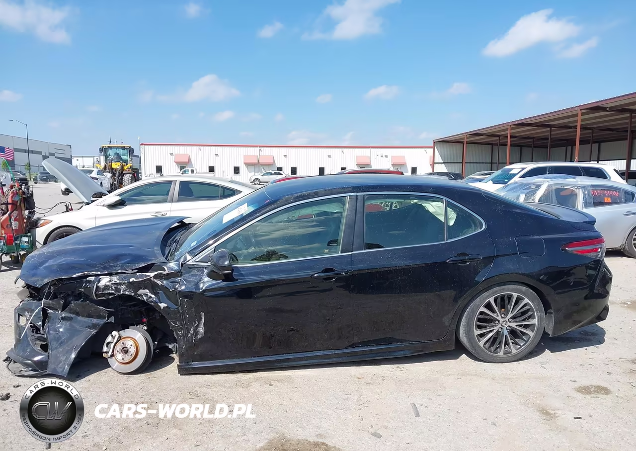 2018 Toyota Camry Se VIN:JTNB11HK1J3002109 - 15