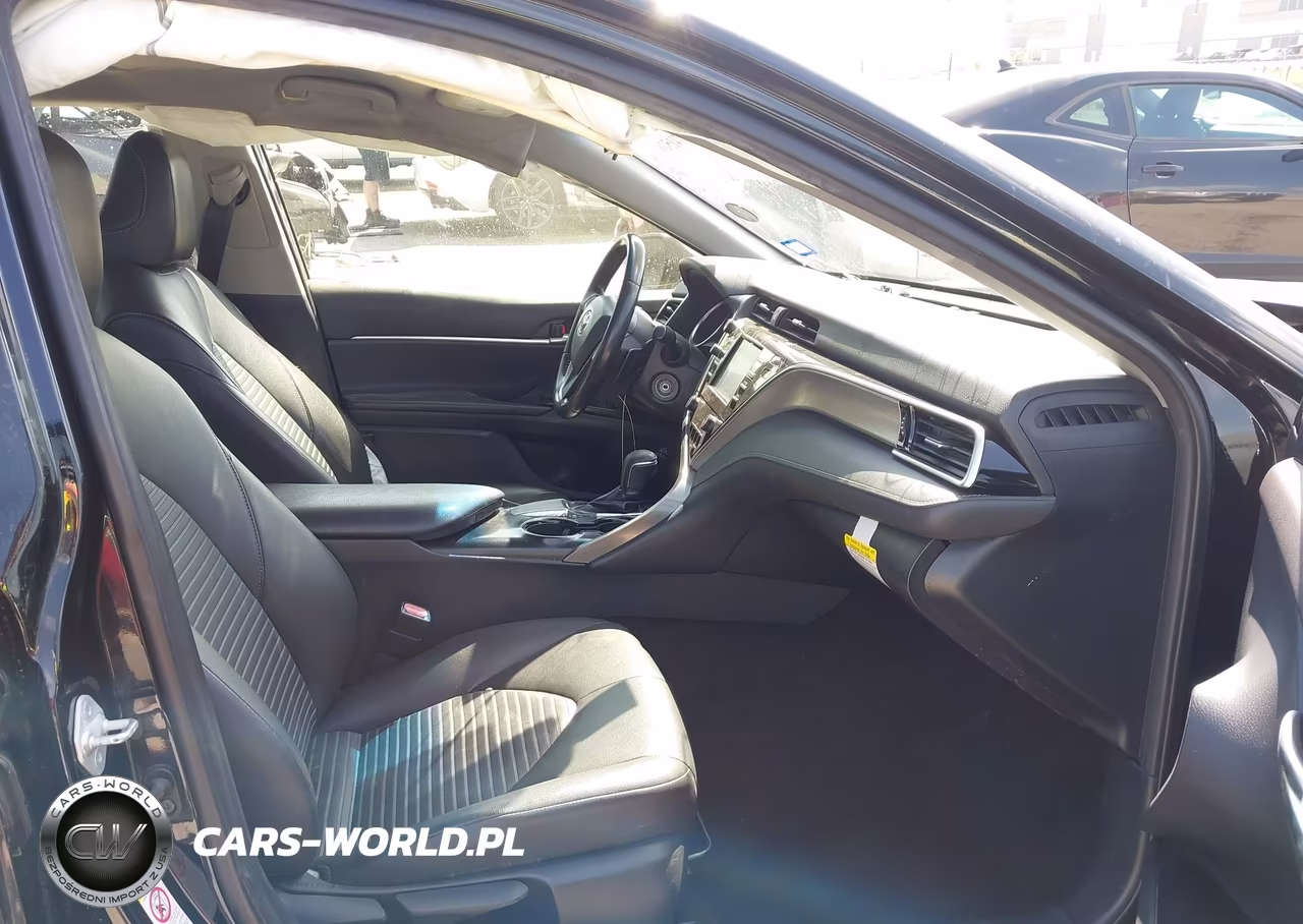 2018 Toyota Camry Se VIN:JTNB11HK1J3002109 - 5