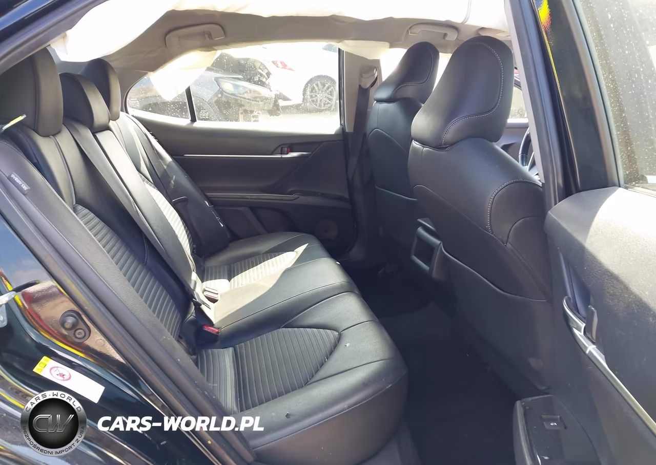 2018 Toyota Camry Se VIN:JTNB11HK1J3002109 - 8