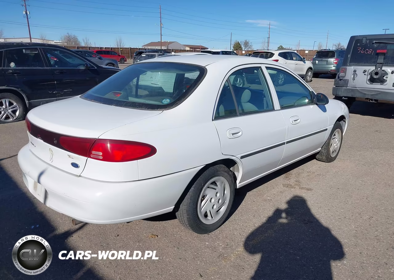 1999 Ford Escort Lx VIN:1FAFP10P8XW221545 - 4