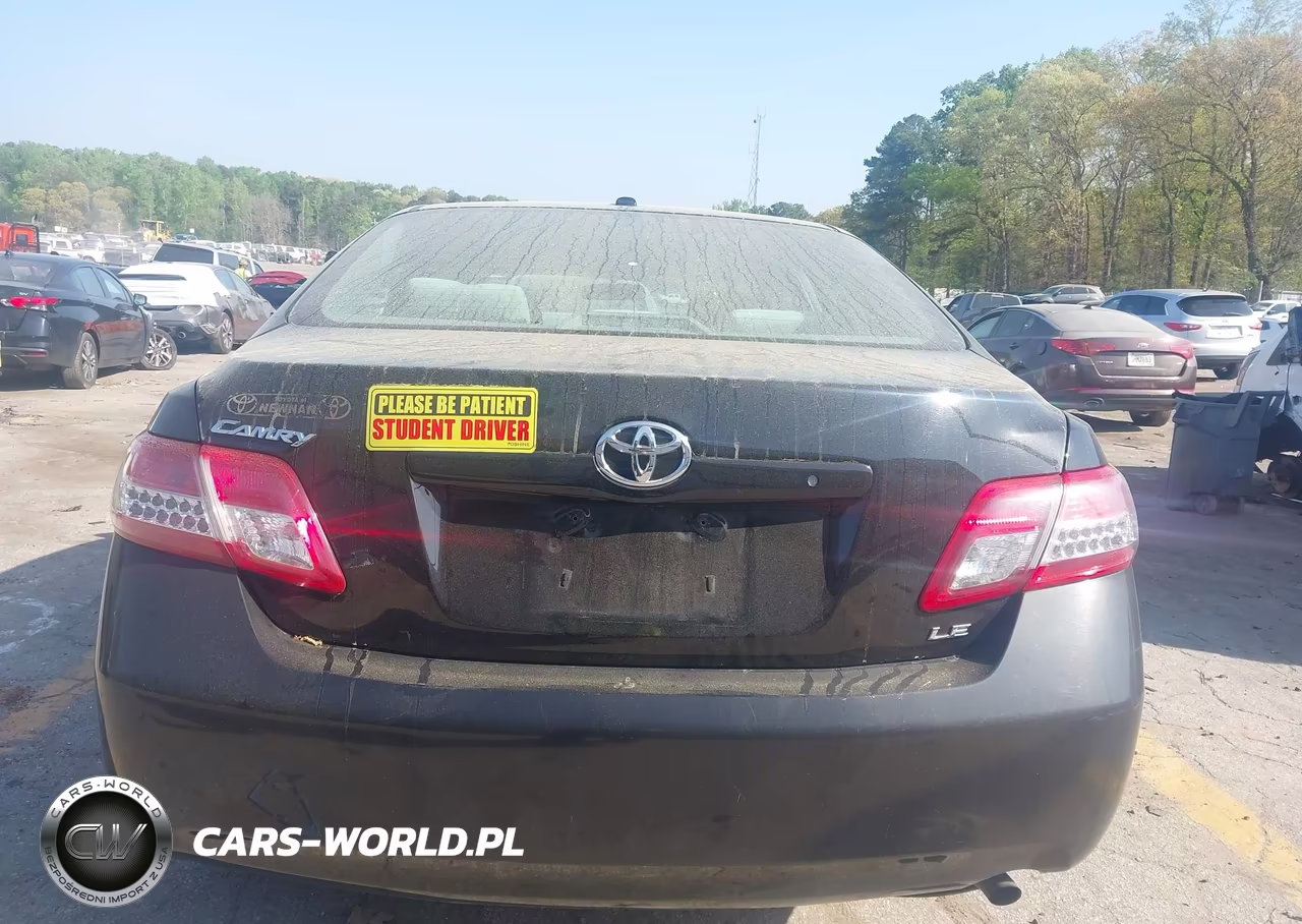 2010 Toyota Camry Le VIN:4T1BF3EKXAU113902 - 16
