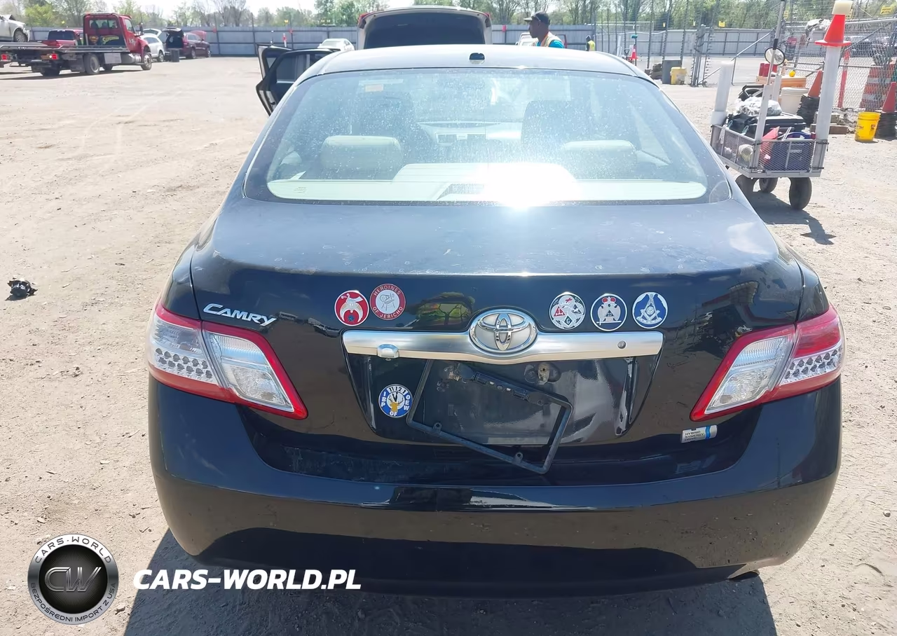 2011 Toyota Camry Hybrid VIN:4T1BB3EK1BU139432 - 17